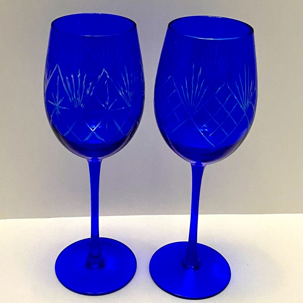VINTAGE COBALT BLUE CUT CLEAR CRYSTAL WINE GLASSS